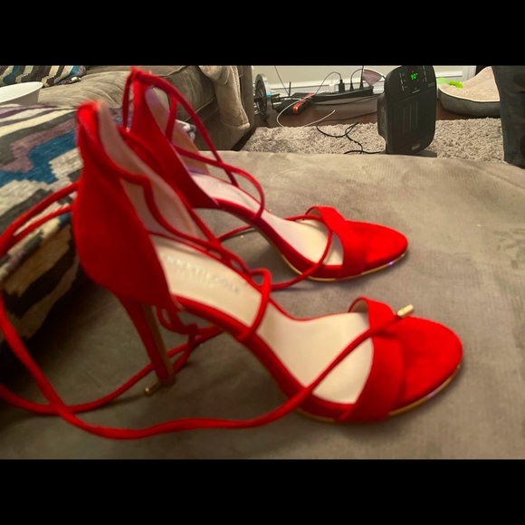 Kenneth Cole Berry Wraparound Heels - Picture 5 of 5